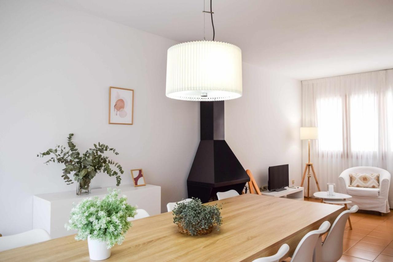 Can Falga Casa Con Jardin En El Corazon De เบซาลู ภายนอก รูปภาพ